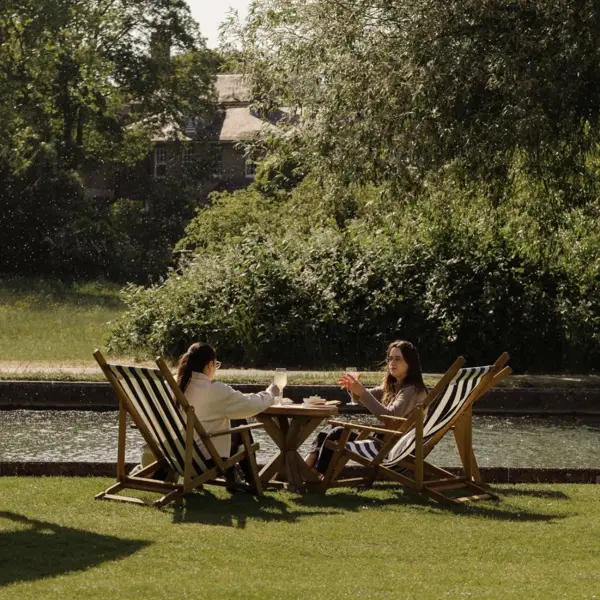 Riverside dining at the Garden House on the River Cam, from the @cambridge.food Instagram